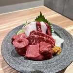 恵比寿馬くろう - 特選馬刺し盛合せ