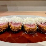 恵比寿馬くろう - ヒレ肉のレアカツ