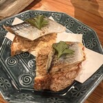 スタンドうつつよ - 秋刀魚と牛蒡のブルスケッタ