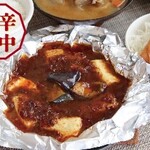 満天食堂 - 【季節限定】ゴロゴロ挽き肉の麻婆豆腐と春巻き定食