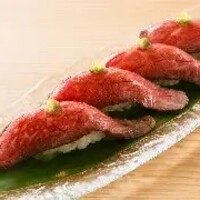 常陸牛(ひたちぎゅう)の低温調理ローストビーフ寿司