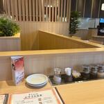 とんかつ神楽坂さくら - この日のランチは新しく太宰府に出来た此方のレストランにお邪魔してカウンターでランチをいただきました。