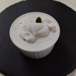 プティメルヴィーユ - かぼちゃのプリン〈生クリーム〉