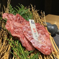 炭火焼肉 牛仁 一番町本店 - 