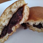 川辺製菓本舗 - どら焼　160円