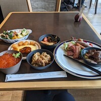 ブッフェアンドカフェ スロープサイドダイナー ザクロ - 