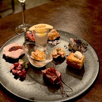 オッジ ダルマット 西麻布店 - 10種の前菜