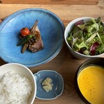 つるよし料理店 - ブリのグリエケッパー香る焦がしバターソース