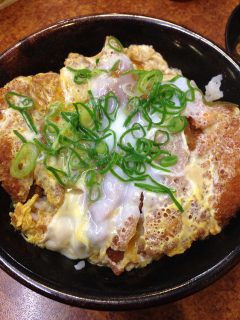 かつ丼吉兵衛 三宮本店 かつどん よしべい 旧居留地 大丸前 かつ丼 かつ重 食べログ