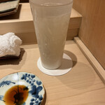 鮨 龍次郎 - 梅酒のソーダ割り