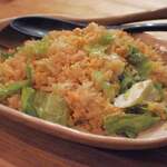 ヤムチャパパ - レタス炒飯。
      やさしいけどしっかりした味付けで
      こちらもすごく美味しいです。