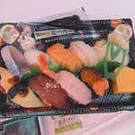 銀のさら - 料理写真:桶寿司／匠