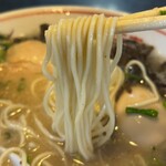 博多ラーメン なみへい - 麺リフト