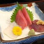どん亭 - お刺身は鮪、鰹、いかの3種類