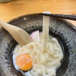 葉隠うどん - 出汁の効いたお汁が美味しくて、一滴も残さず完食しました