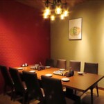 博多もつ鍋やまや - ゆっくりくつろぐ個室も用意しています