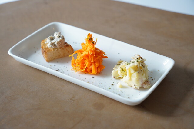 FKB（復興バー）石巻 &ndash; 居心地の良いバーで夜を満喫