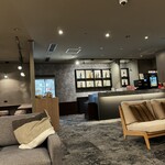 天童ホテル - 湯上がり茶屋の中…権利を購入した人だけなので、人は少なかった。