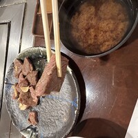 ステーキハウス松波 - ミディアムレアでお願いしました。
