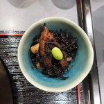 ハナともキッチン - 2024年の｢ぷりぷり刺身盛定食｣ひじきの煮物