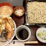 久霧 - Ｂセット
      （天丼とせいろ蕎麦）＋大盛り…十割蕎麦に変更