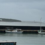 港あおしま - 青海島神社が見えます