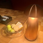 ザ タヴァン グリル＆ラウンジ - 