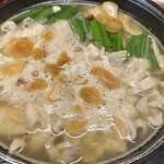 おふくろ亭 - 2024/10/29
      ホル鍋定食 ニンニク 大盛り 650円