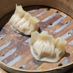 王府井 酒家 - フカヒレ蒸し餃子