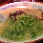かじしか - ラーメンは６００円　替え玉１００円