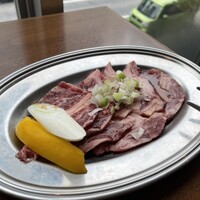 十勝ハーブ牛焼肉 MONMOM - 