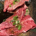 炭火焼肉 ホルモン にく式 - 