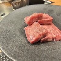 YAKINIKU BON'S - 