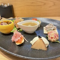 炭火とワインと純米酒 King Momo - 