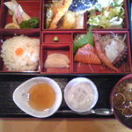 刺身・海鮮炭焼・寿司　北海道 - おまかせランチ