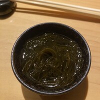 SUSHI TOKYO TEN、 新宿ニュウマン店 - もずく酢