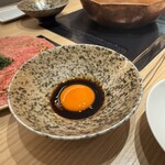 しゃぶしゃぶ KINTAN 代官山本店 - 大判サーロインの卵