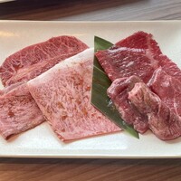 焼肉うしごろ 新宿三丁目店 - 