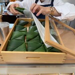 いづう - 鯛の笹寿司