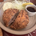 ジジ＆ババ - メンチカツ