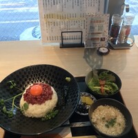 炭火和牛焼肉もうもう亭 広小路店 - 