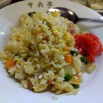 鶴亀 - 五目チャーハン 630円(税込)(2024年9月30日撮影)