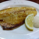 鶴亀 - さば塩焼き 450円(税込)(2024年9月30日撮影)