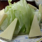 鶴亀 - チーズレタス 300円(税込)(2024年9月6日撮影)