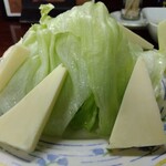 鶴亀 - チーズレタス 300円(税込)(2024年9月6日撮影)