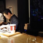 トレイス - 再び登場したKFPのバケツ