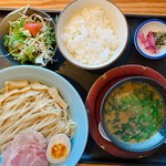 海鮮食堂 うを亀 - 