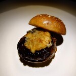 トレイス - 天然記念物、見島牛のハンバーグ