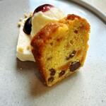 つるよし料理店 - フルーツパウンドケーキアップ