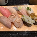 グルメ回転寿司 函太郎 新千歳空港店 - 